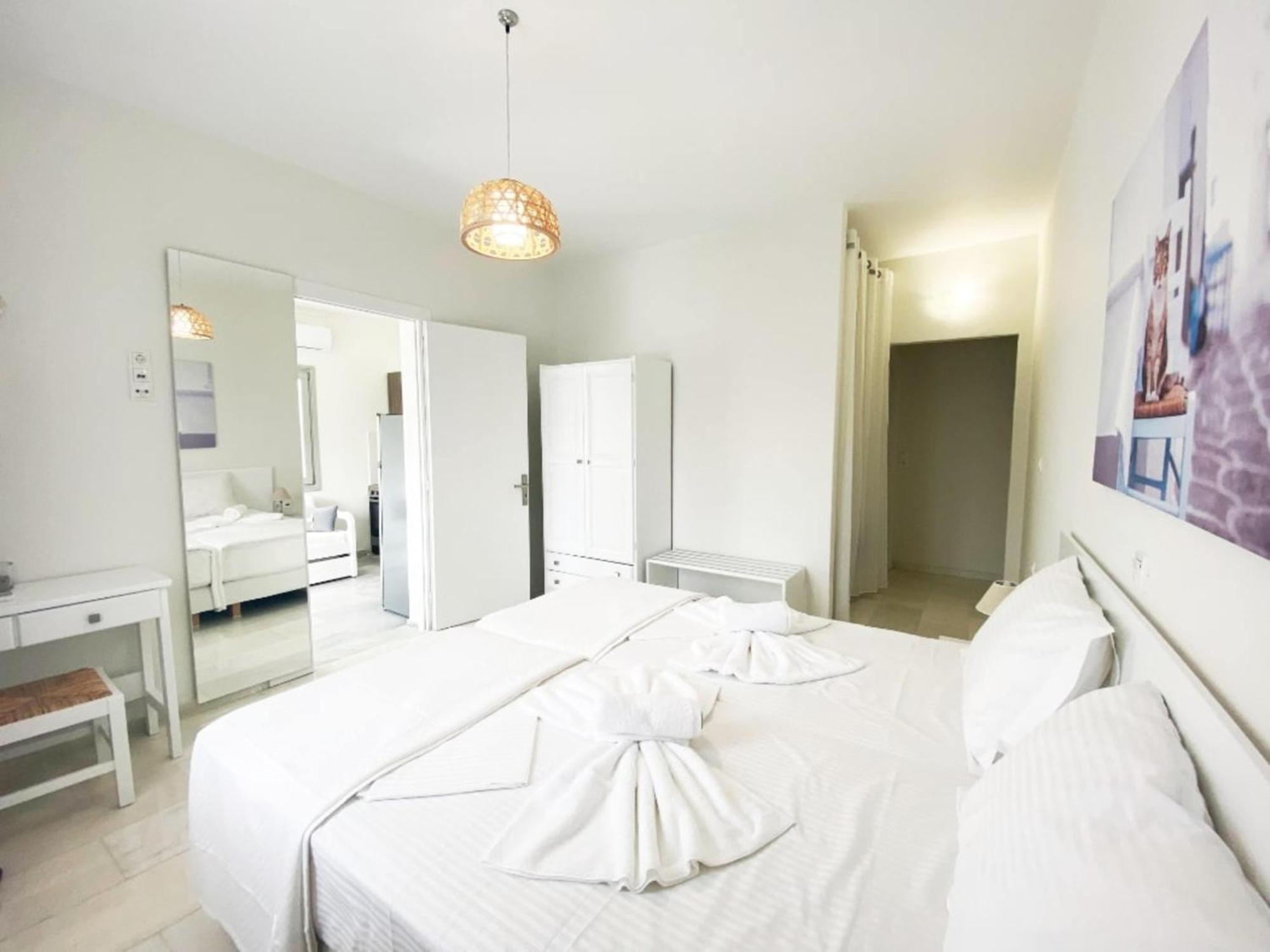 Heart Of Paros Apartments 外观 照片