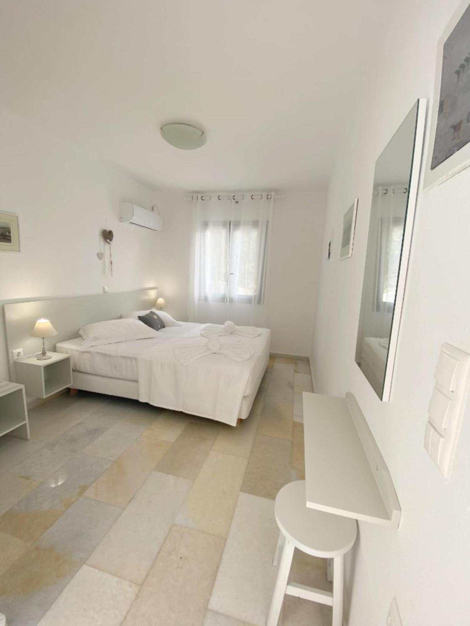 Heart Of Paros Apartments 外观 照片